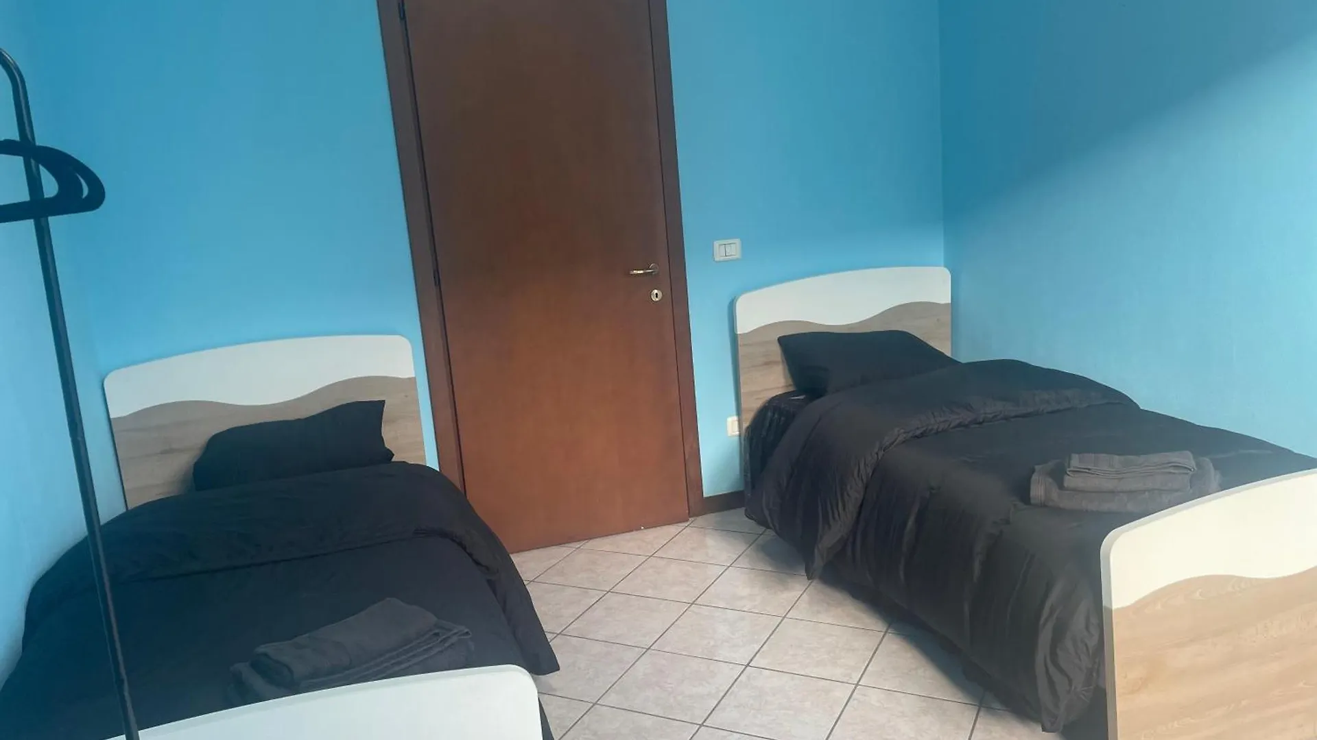 Guest house Room Malpensa - Servizio Taxi Mxp 20 Euro Lonate Pozzolo