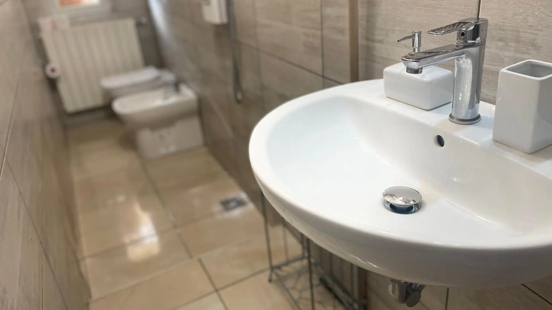 Room Malpensa - Servizio Taxi Mxp 20 Euro Lonate Pozzolo