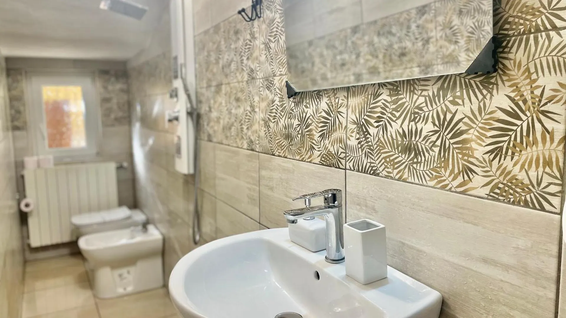 Guest house Room Malpensa - Servizio Taxi Mxp 20 Euro Lonate Pozzolo Italy