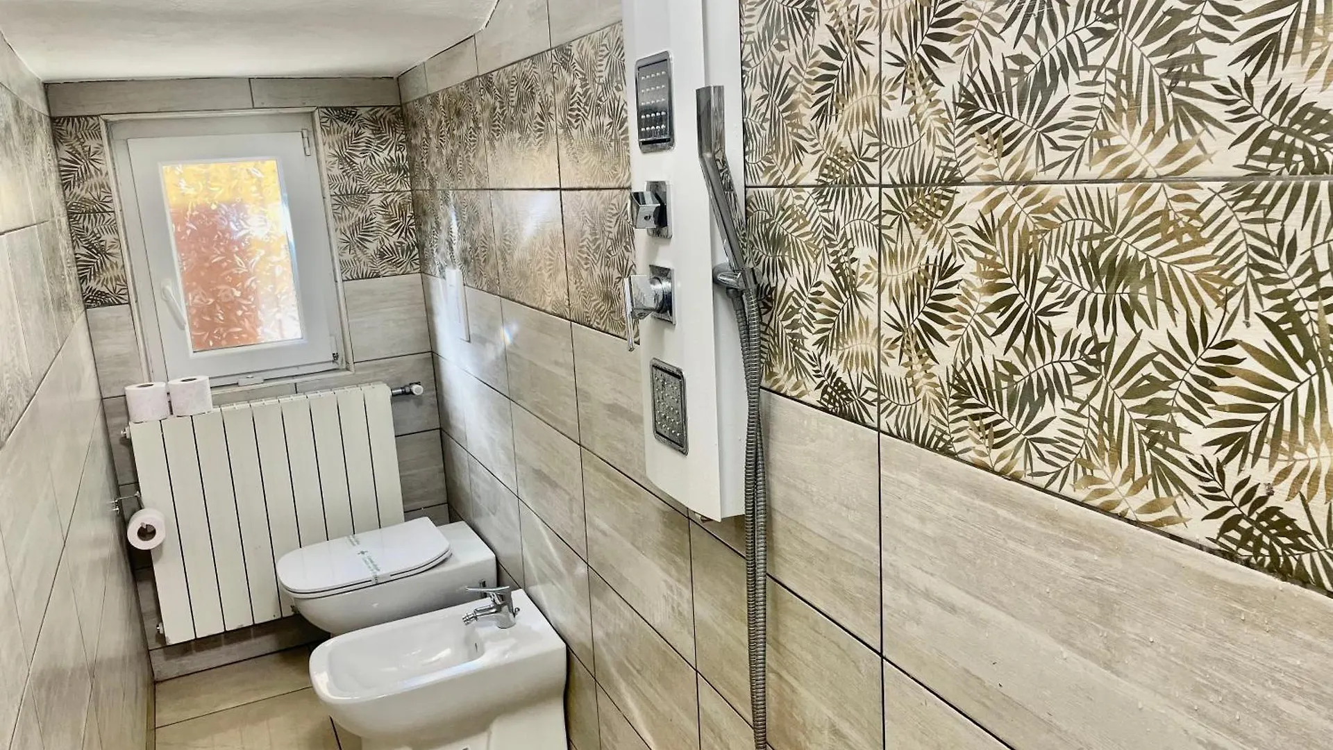 Room Malpensa - Servizio Taxi Mxp 20 Euro Lonate Pozzolo Guest house