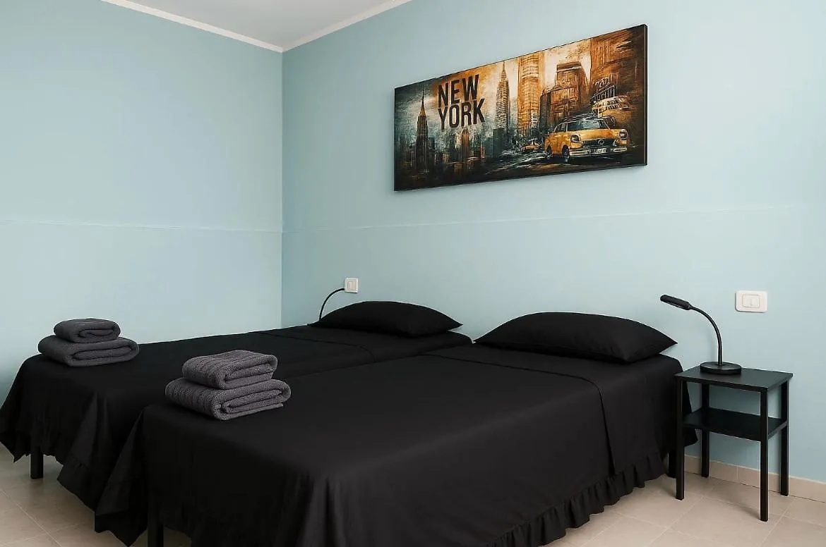 Guest house Room Malpensa - Servizio Taxi Mxp 20 Euro Lonate Pozzolo Italy